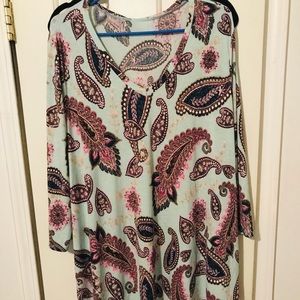 Boutique top. Beautiful perfect for fall. NWT